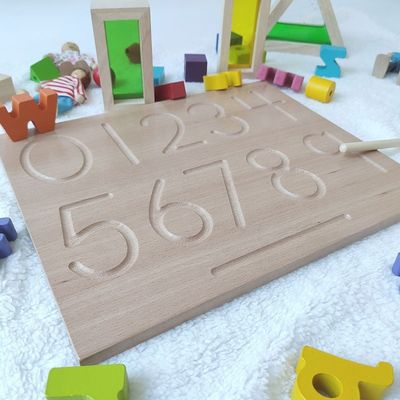 Алфавиты всходят на борт игрушки математики 29cm деревянной считая уча язык