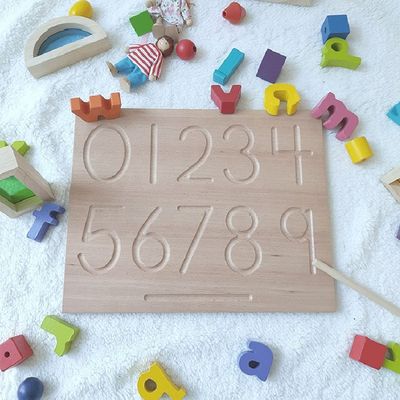 Алфавиты всходят на борт игрушки математики 29cm деревянной считая уча язык