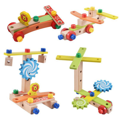 Игрушка стула детей Montessori деревянная с покрашенным водным