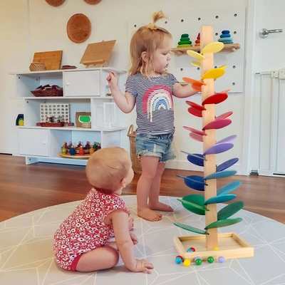 Игрушка Montessori воспитательная преграждает деревянное дерево музыки с мраморной древесиной разума детей детей младенца игры следа бега шарика